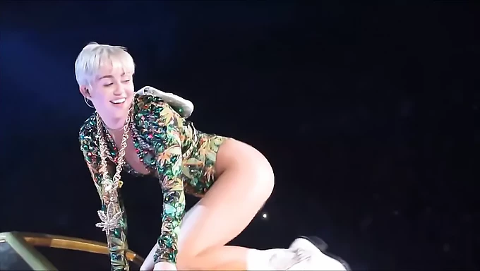 Miley Crys Video entfacht intensive Orgasmen